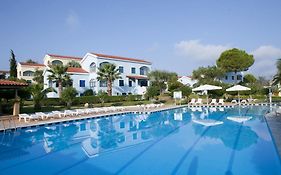 Ξενοδοχείο Γούβια Aparthotel 3*